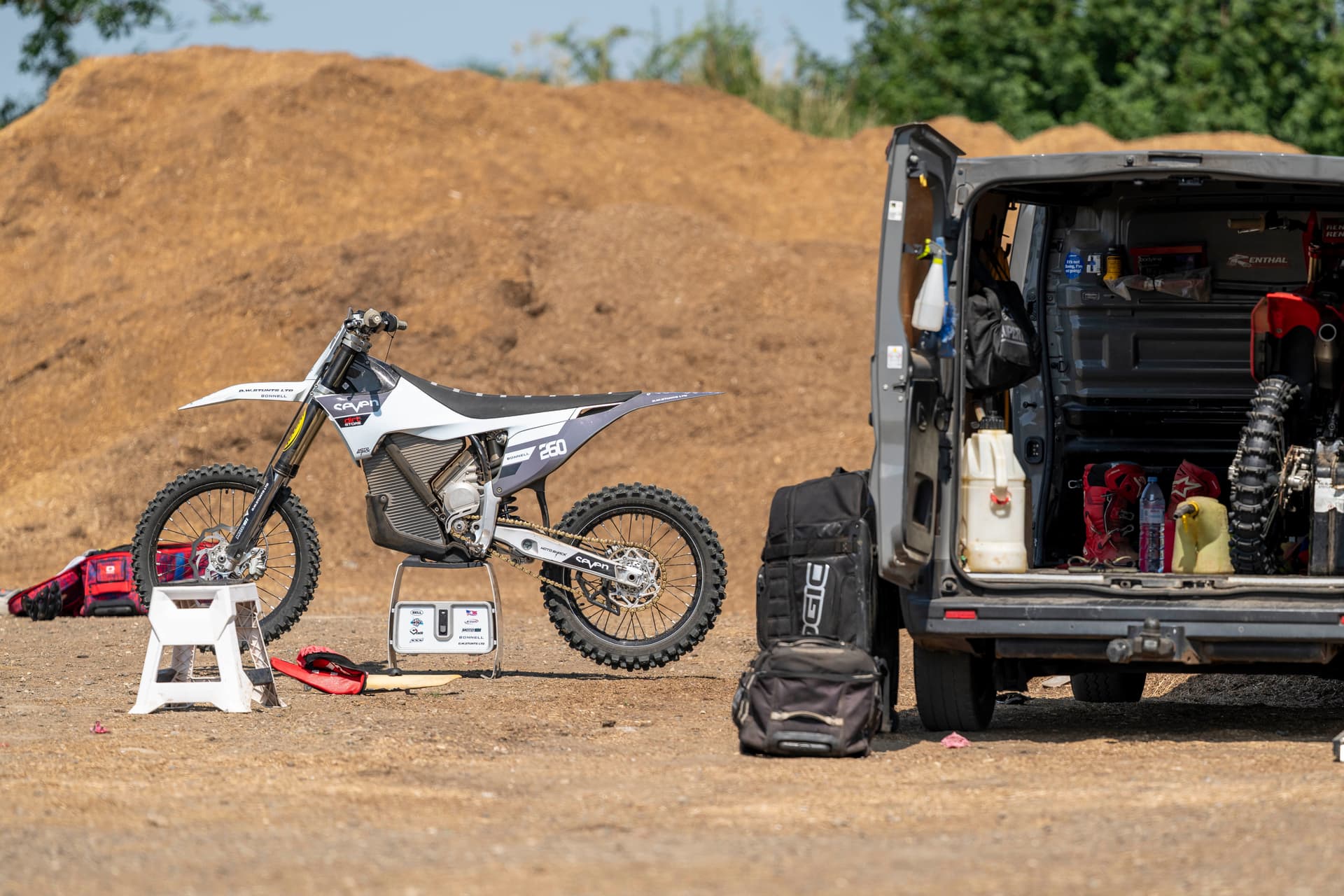 Racevans & Motorhomes